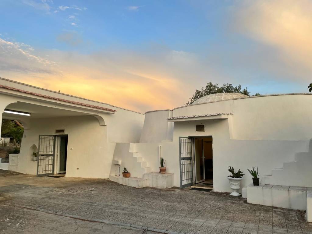 casa indipendente in vendita ad Ostuni