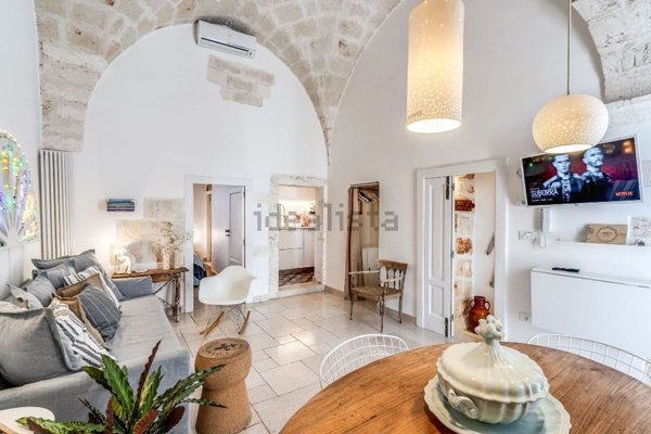 quadrivano in vendita ad Ostuni