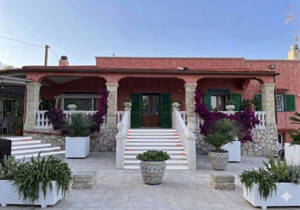 casa indipendente in vendita ad Ostuni