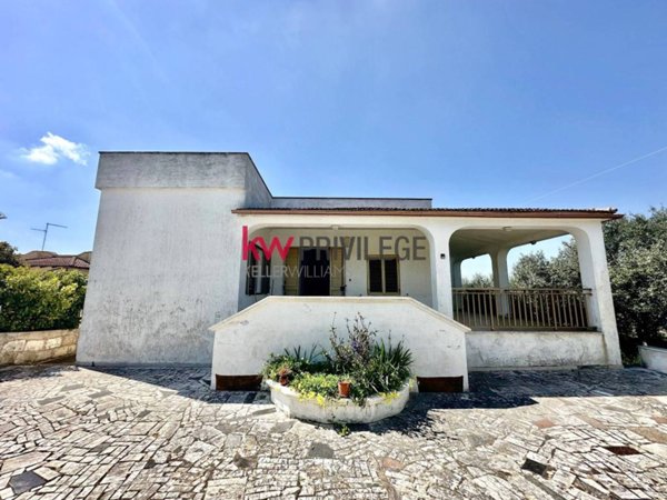 casa indipendente in vendita ad Ostuni