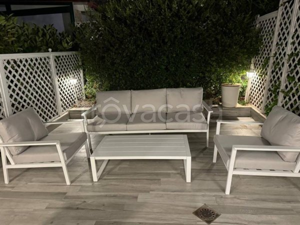 casa indipendente in vendita ad Ostuni in zona Rosa Marina
