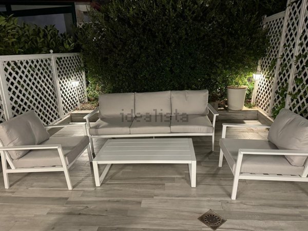 casa indipendente in vendita ad Ostuni in zona Rosa Marina