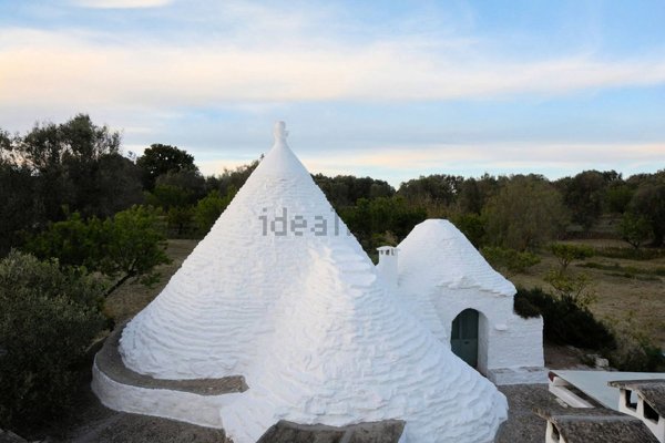 quadrivano in vendita ad Ostuni