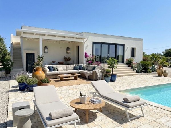 casa indipendente in vendita ad Ostuni