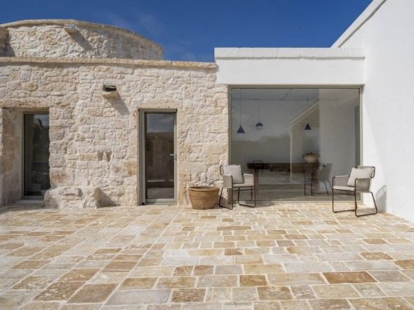 negozio in vendita ad Ostuni