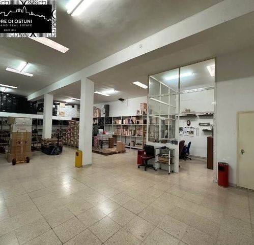 locale commerciale in vendita ad Ostuni