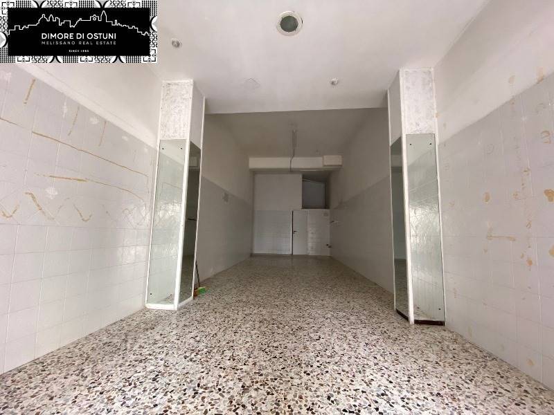 negozio in vendita ad Ostuni