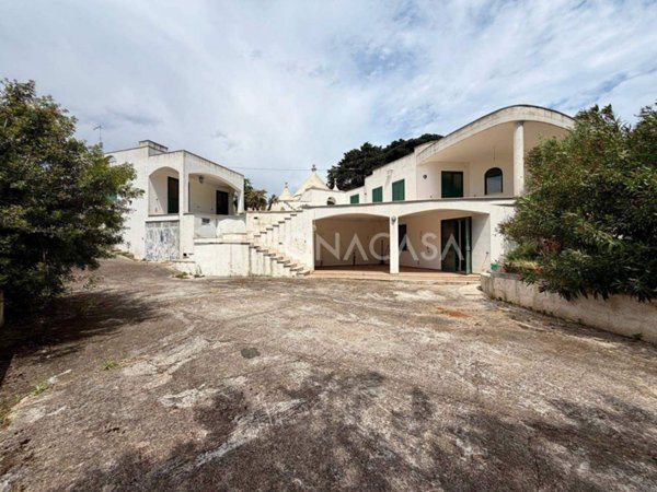 negozio in vendita ad Ostuni