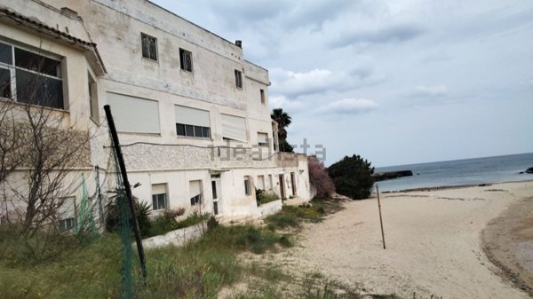 negozio in vendita ad Ostuni