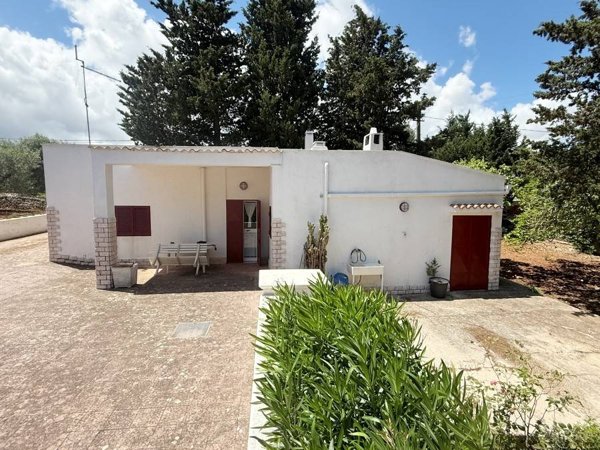 casa indipendente in vendita ad Ostuni