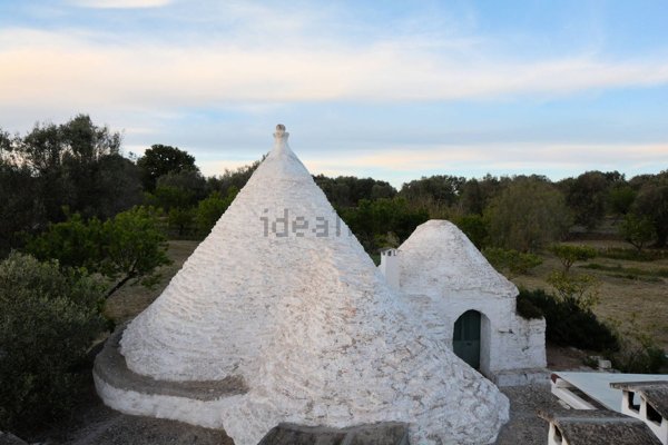 quadrivano in vendita ad Ostuni