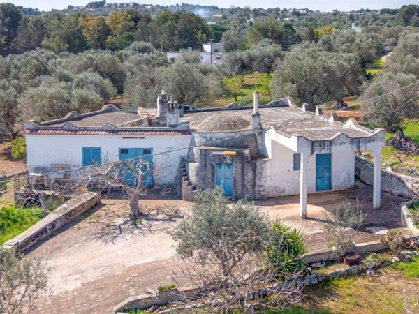 casa indipendente in vendita ad Ostuni in zona Ramunno Secondo