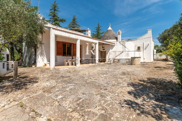 casa indipendente in vendita ad Ostuni in zona Ramunno Secondo
