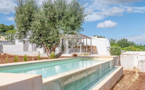 pentavano in vendita ad Ostuni in zona Ramunno Secondo