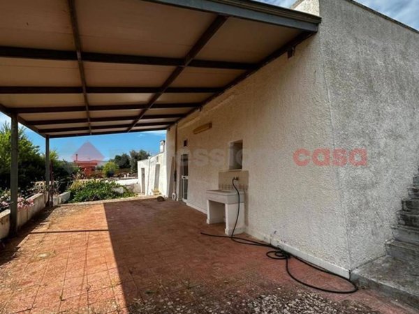 casa indipendente in vendita ad Ostuni in zona Ramunno Secondo