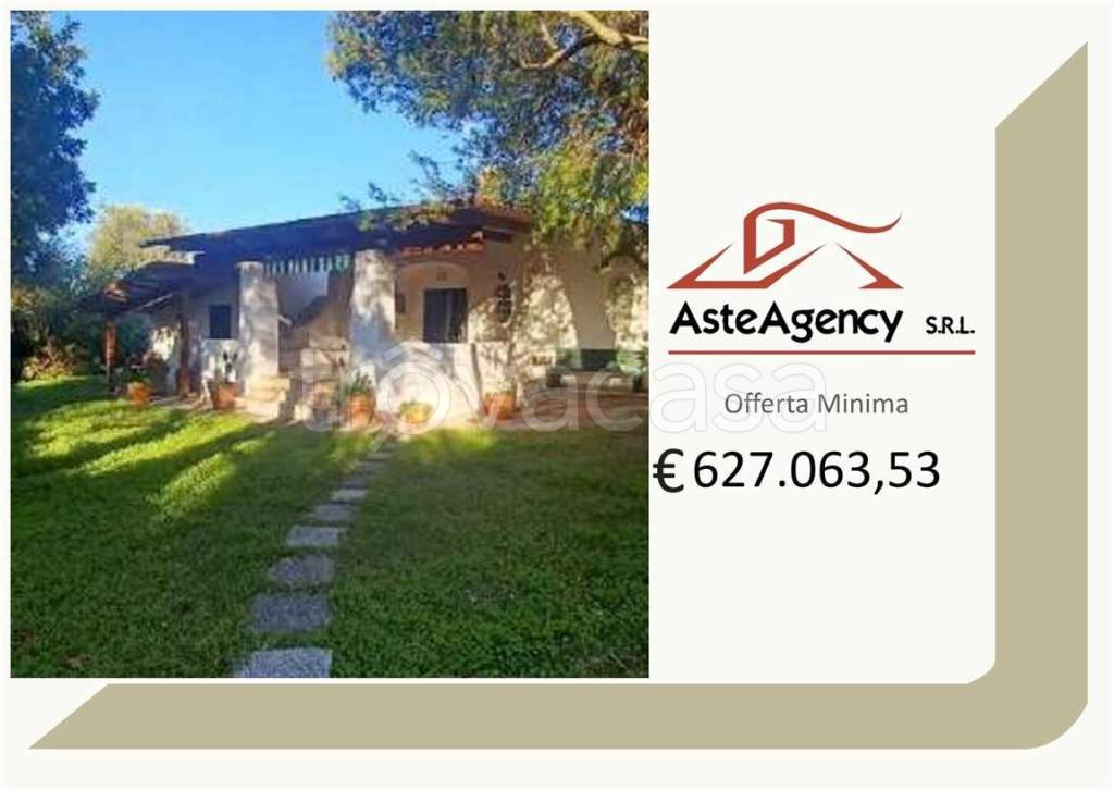 casa indipendente in vendita ad Ostuni in zona Rosa Marina