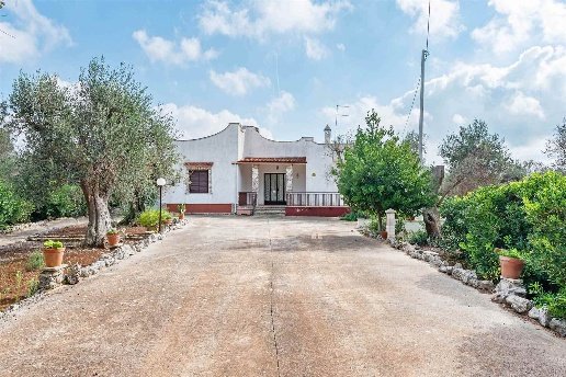 casa indipendente in vendita ad Ostuni in zona Ramunno Secondo