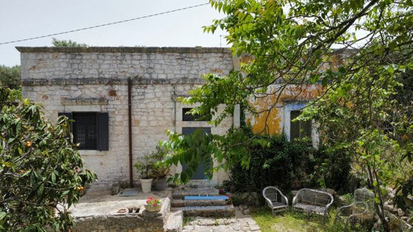 casa indipendente in vendita ad Ostuni