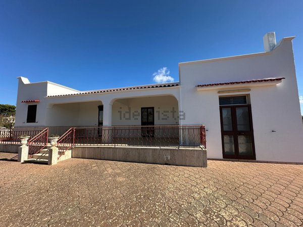 casa indipendente in vendita ad Ostuni in zona Ramunno Secondo