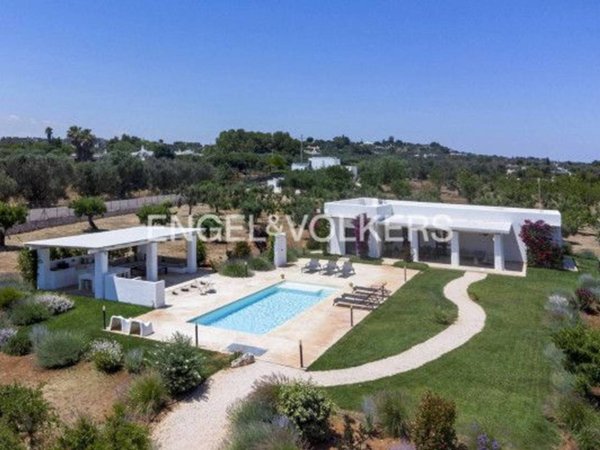 casa indipendente in vendita ad Ostuni in zona Ramunno Secondo