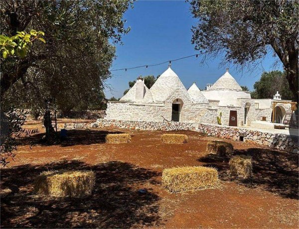 casa indipendente in vendita ad Ostuni in zona Ramunno Secondo