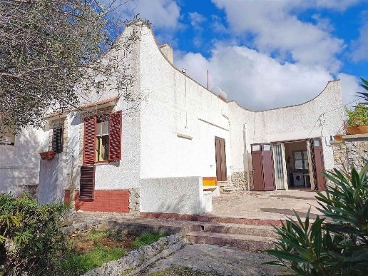 casa indipendente in vendita ad Ostuni in zona Ramunno Secondo