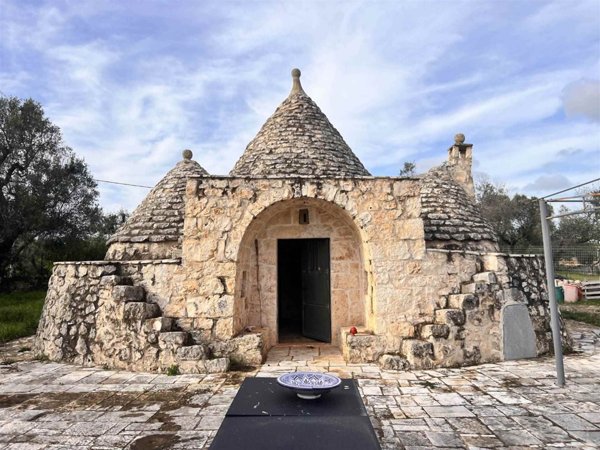 casa indipendente in vendita ad Ostuni in zona Ramunno Secondo
