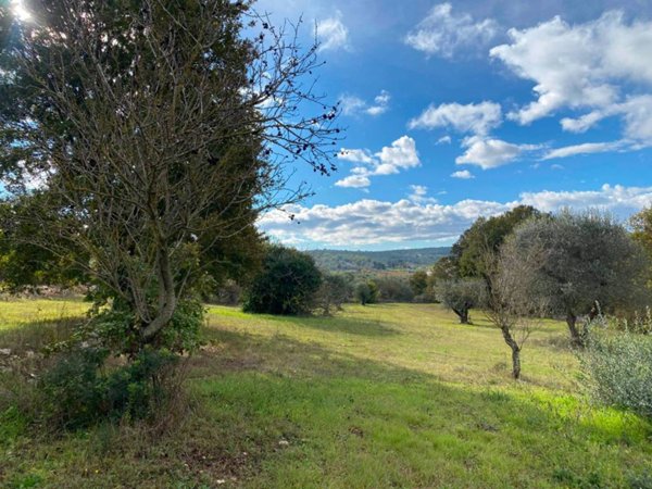 casa indipendente in vendita ad Ostuni in zona Ramunno Secondo