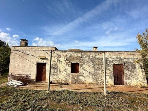casa indipendente in vendita ad Ostuni in zona Ramunno Secondo