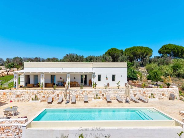 casa indipendente in vendita ad Ostuni