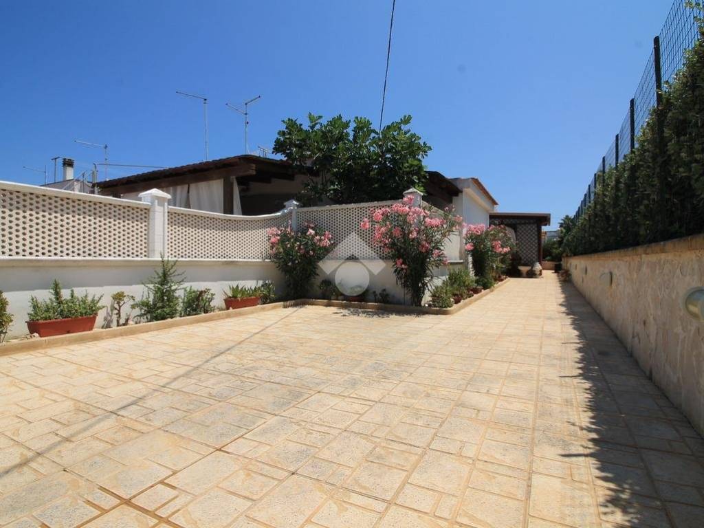 casa indipendente in vendita ad Ostuni