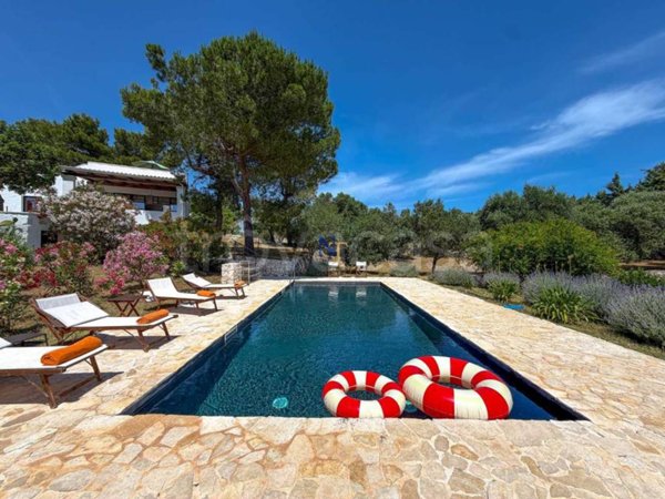 casa indipendente in vendita ad Ostuni