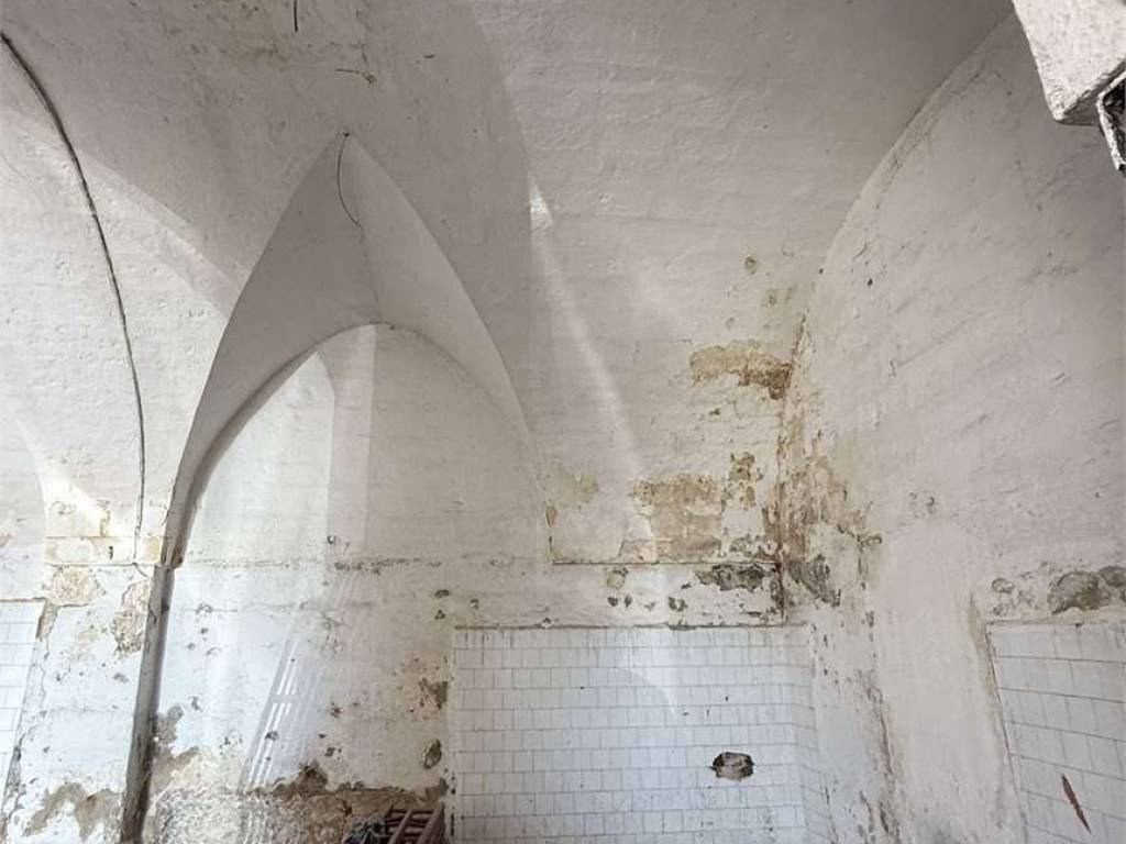 negozio in vendita ad Ostuni