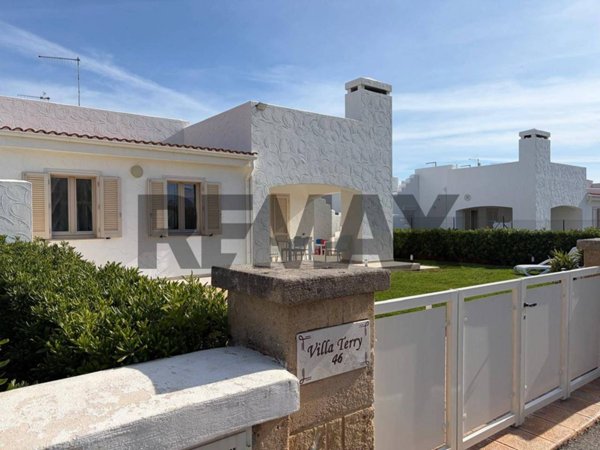 casa indipendente in vendita ad Ostuni in zona Ramunno Secondo