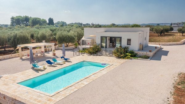 casa indipendente in vendita ad Ostuni