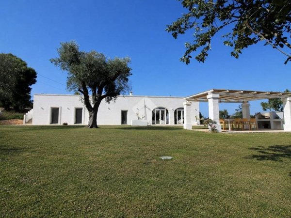 casa indipendente in vendita ad Ostuni