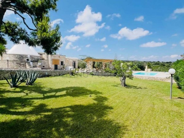 casa indipendente in vendita ad Ostuni