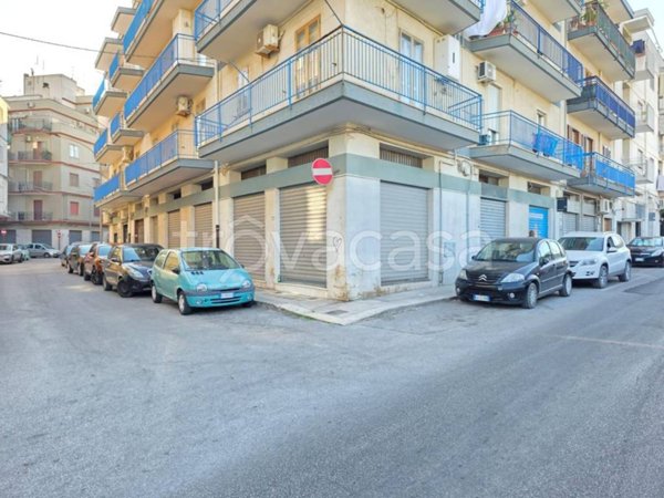 negozio in vendita ad Ostuni