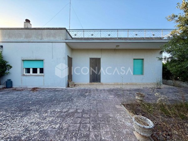 casa indipendente in vendita ad Ostuni in zona Ramunno Secondo