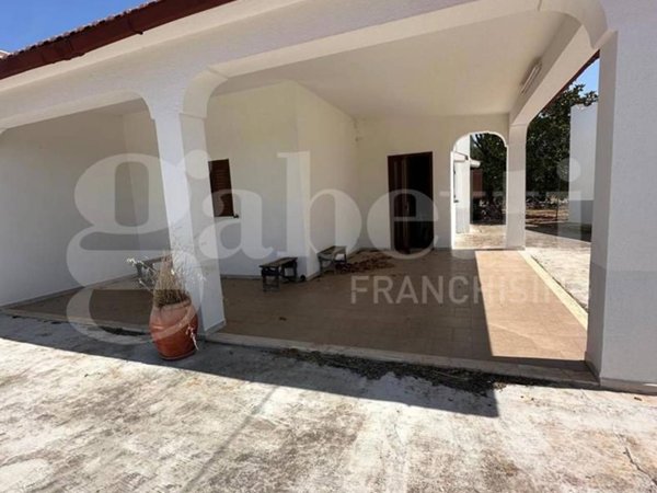 casa indipendente in vendita ad Ostuni