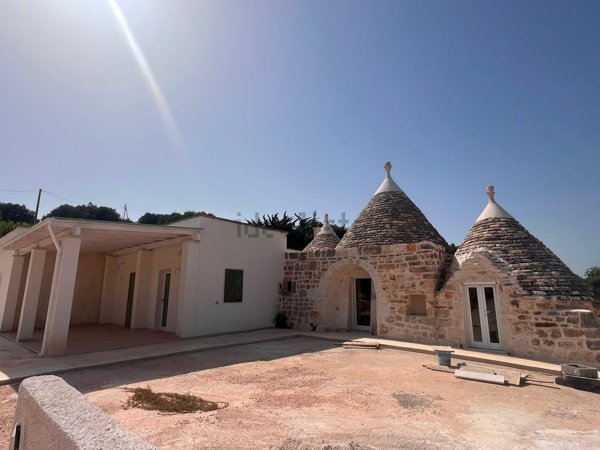 casa indipendente in vendita ad Ostuni