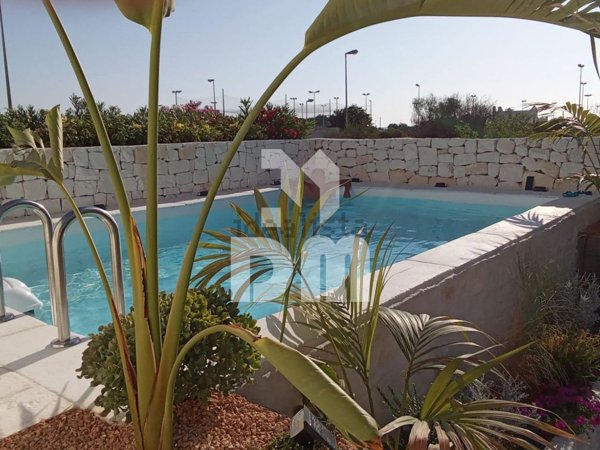 quadrivano in vendita ad Ostuni