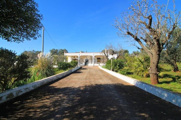casa indipendente in vendita ad Ostuni
