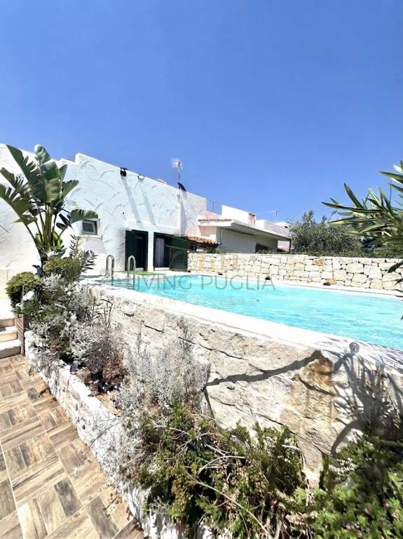 casa indipendente in vendita ad Ostuni