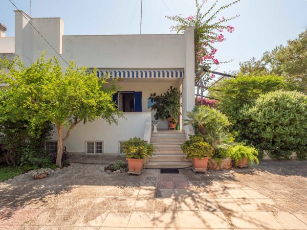 casa indipendente in vendita ad Ostuni in zona Pilone