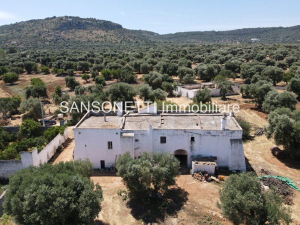 casa indipendente in vendita ad Ostuni in zona Ramunno Secondo