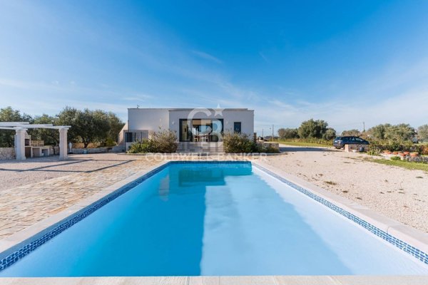 casa indipendente in vendita ad Ostuni