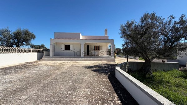 casa indipendente in vendita ad Ostuni