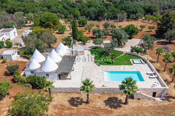 quadrivano in vendita ad Ostuni