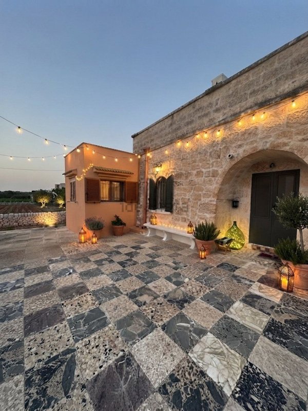 pentavano in vendita ad Ostuni in zona Ramunno Secondo